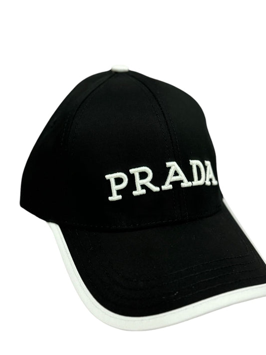 gorra prada